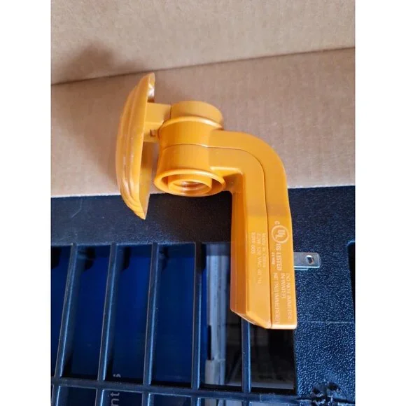 Bath & Body Works Fall Pumpkin Wallflower Plug In Fragrance Diffuser Orange Gold - Picture 4 of 7